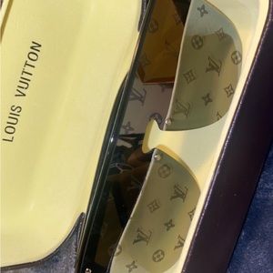LV men’s sunglasses
